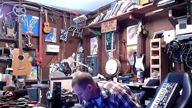 Snapshot of itsjameswebbscope chatting on 1, 11, 2025 itsjameswebbscope online show from 1, 11, 2025