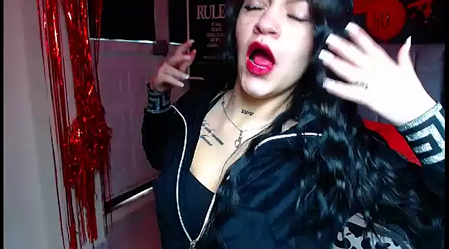 Snapshot of Violettasquirt chatting on 12, 3, 2025 Violettasquirt online show from 12, 3, 2025
