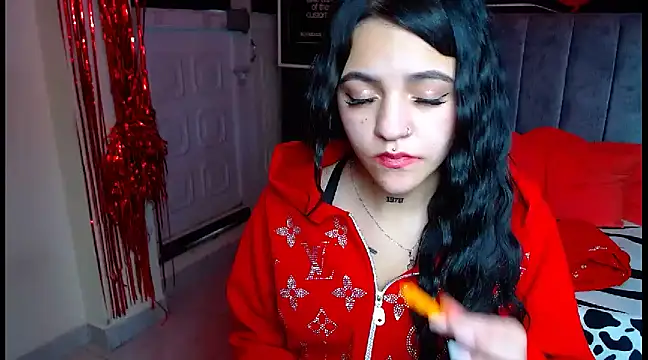 Snapshot of Violettasquirt chatting on 12, 3, 2025 Violettasquirt online show from 12, 3, 2025