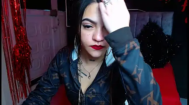 Snapshot of Violettasquirt chatting on 22, 3, 2025 Violettasquirt online show from 22, 3, 2025