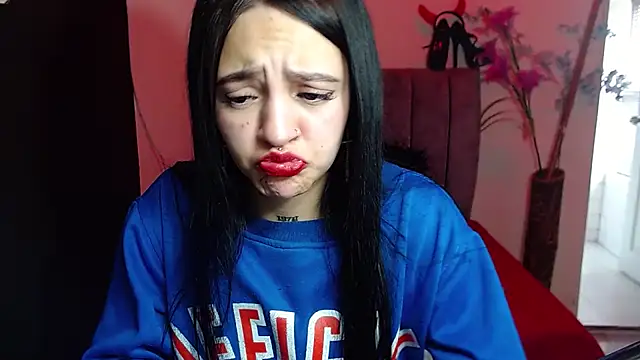 Snapshot of Violettasquirt chatting on 20, 9, 2025 Violettasquirt online show from 20, 9, 2025