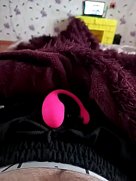 Snapshot of red_red00 chatting on 14, 12, 2024 red red00 online show from 14, 12, 2024