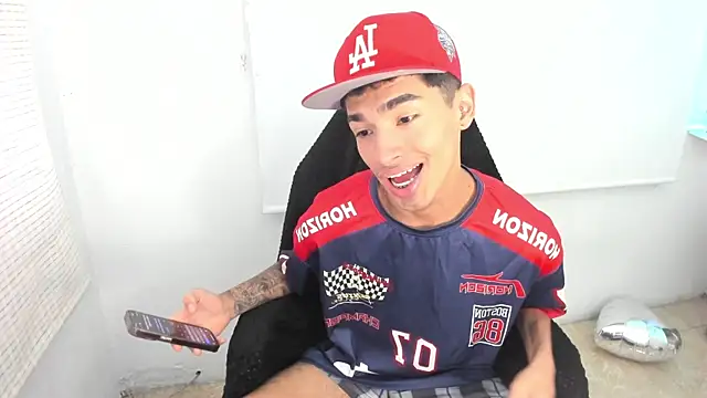 Snapshot of Damon__333 chatting on 14, 2, 2025 Damon 333 online show from 14, 2, 2025