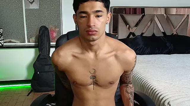 Snapshot of Damon__333 chatting on 22, 9, 2025 Damon 333 online show from 22, 9, 2025