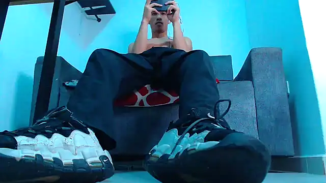 Snapshot of mastersmits chatting on 12, 11, 2025 mastersmits online show from 12, 11, 2025