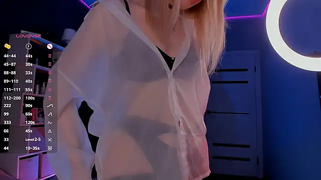 aneta alisha online show from 1, 2, 2025