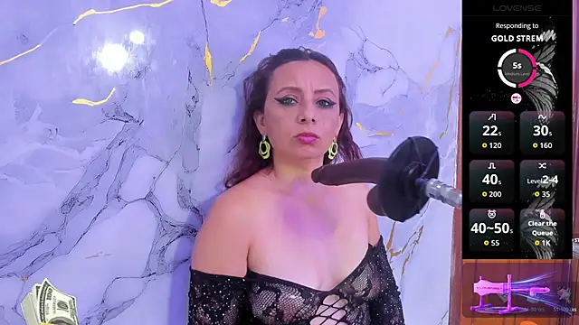 Snapshot of Issys_milf chatting on 9, 11, 2025 Issys milf online show from 9, 11, 2025