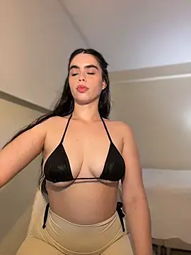 Mavi Coless online show from 15, 4, 2026