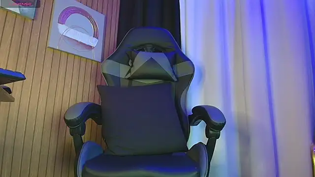 Camila Chainn online show from 15, 11, 2025