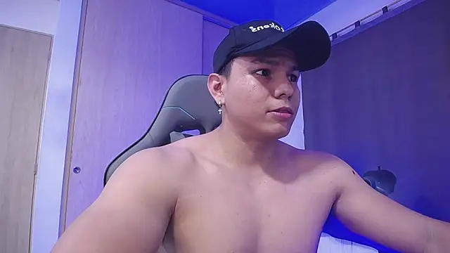 RoyConstance online show from 10, 3, 2025