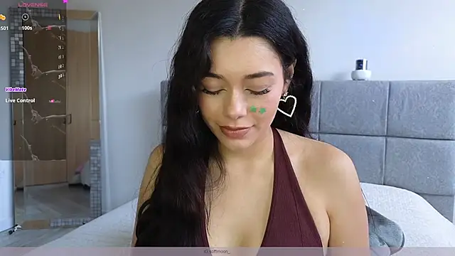 Snapshot of Soffimoon_ chatting on 28, 5, 2026 Soffimoon online show from 28, 5, 2026