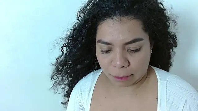 Snapshot of yulissa18 chatting on 15, 3, 2025 yulissa18 online show from 15, 3, 2025