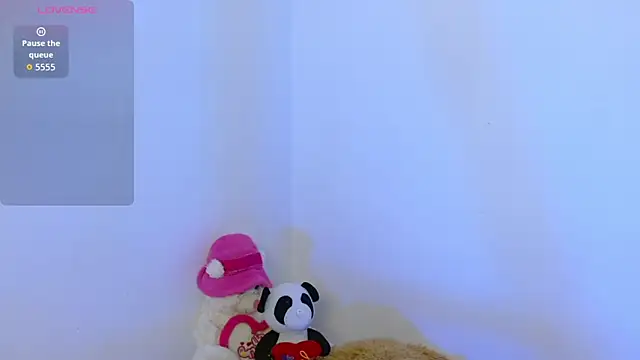 Snapshot of yulissa18 chatting on 7, 10, 2025 yulissa18 online show from 7, 10, 2025