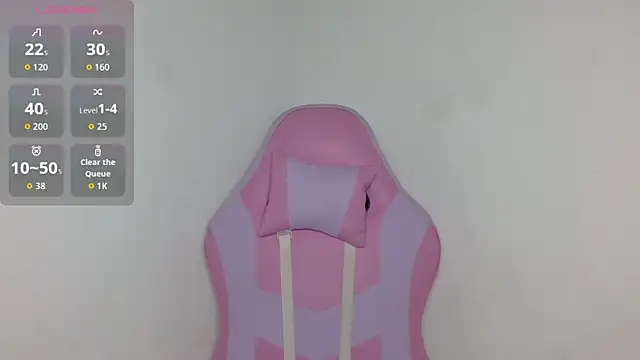 Snapshot of yulissa18 chatting on 22, 11, 2025 yulissa18 online show from 22, 11, 2025