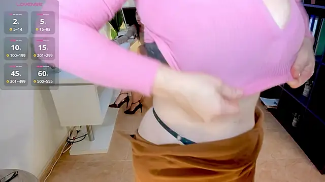 Snapshot of Butterflyblue_dream chatting on 16, 1, 2026 Butterflyblue dream online show from 16, 1, 2026