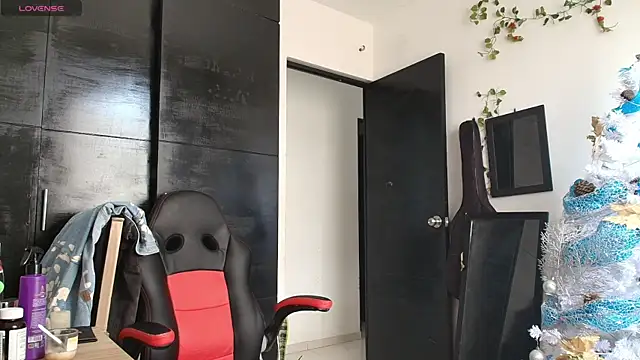 Snapshot of Haruto2001 chatting on 16, 12, 2024 Haruto2001 online show from 16, 12, 2024