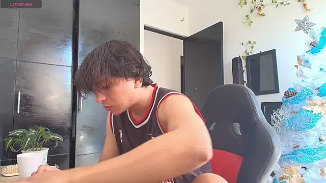 Snapshot of Haruto2001 chatting on 26, 12, 2024 Haruto2001 online show from 26, 12, 2024