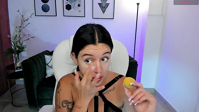 Snapshot of zoee_jackson chatting on 17, 1, 2025 zoee jackson online show from 17, 1, 2025