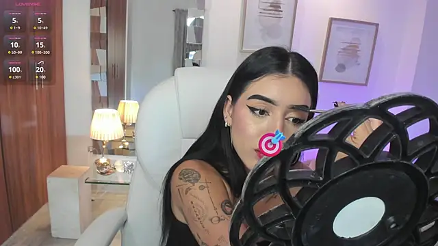 Snapshot of zoee_jackson chatting on 30, 1, 2025 zoee jackson online show from 30, 1, 2025