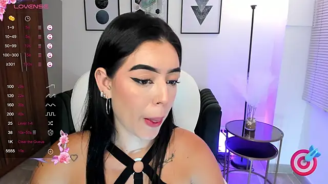 Snapshot of zoee_jackson chatting on 5, 2, 2025 zoee jackson online show from 5, 2, 2025