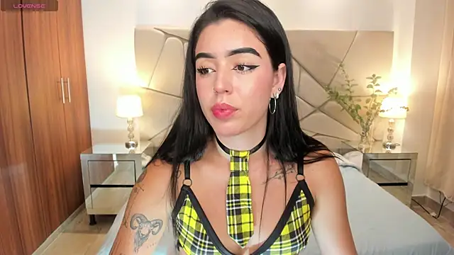 Snapshot of zoee_jackson chatting on 20, 2, 2025 zoee jackson online show from 20, 2, 2025