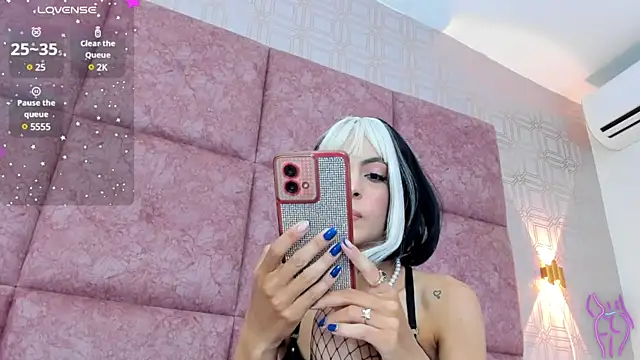 Snapshot of LilitRobins chatting on 9, 1, 2025 LilitRobins online show from 9, 1, 2025