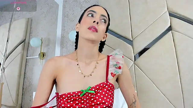 Snapshot of LilitRobins chatting on 14, 10, 2025 LilitRobins online show from 14, 10, 2025