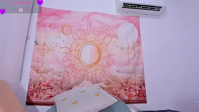 Snapshot of LilitRobins chatting on 11, 11, 2025 LilitRobins online show from 11, 11, 2025