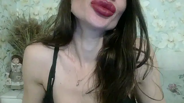 Snapshot of KikoBirds29 chatting on 11, 2, 2025 KikoBirds29 online show from 11, 2, 2025