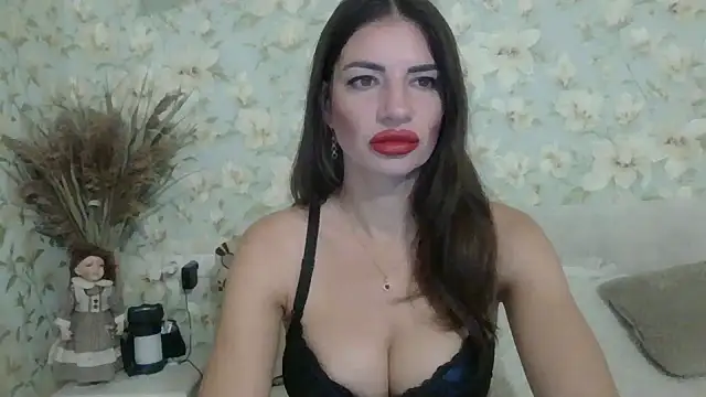 Snapshot of KikoBirds29 chatting on 15, 10, 2025 KikoBirds29 online show from 15, 10, 2025