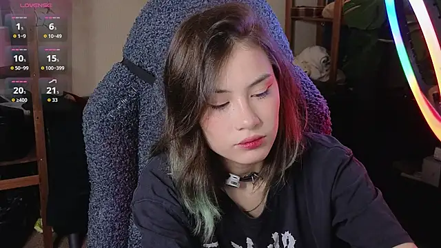 alicekiit online show from 21, 10, 2025