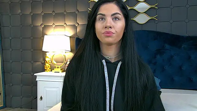 Snapshot of LeyaCass chatting on 9, 1, 2026 LeyaCass online show from 9, 1, 2026