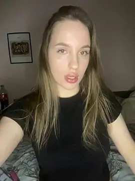 Snapshot of EdnaBradley chatting on 1, 2, 2026 EdnaBradley online show from 1, 2, 2026