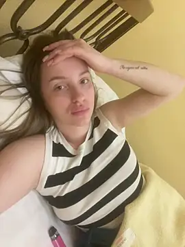 Snapshot of EdnaBradley chatting on 13, 2, 2026 EdnaBradley online show from 13, 2, 2026