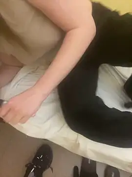 Snapshot of EdnaBradley chatting on 16, 2, 2026 EdnaBradley online show from 16, 2, 2026