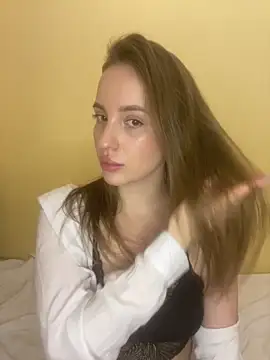 Snapshot of EdnaBradley chatting on 16, 2, 2026 EdnaBradley online show from 16, 2, 2026