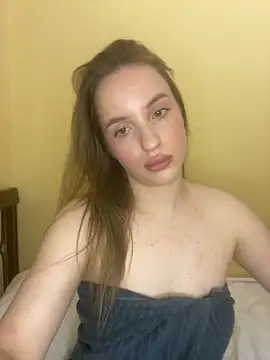 Snapshot of EdnaBradley chatting on 17, 2, 2026 EdnaBradley online show from 17, 2, 2026