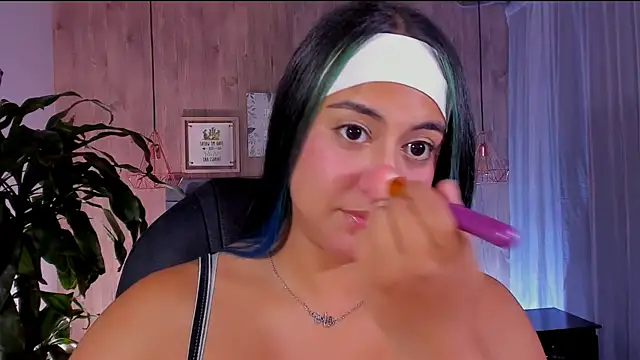 Xisu  online show from 23, 2, 2025