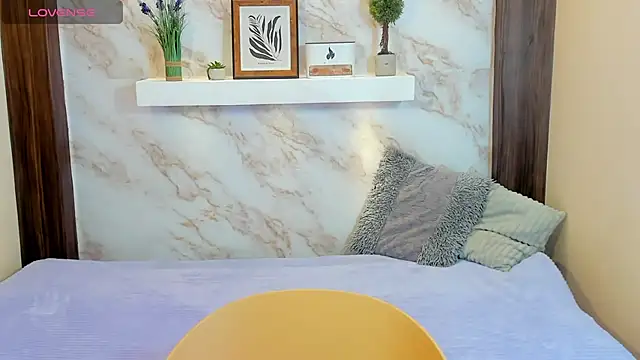 Snapshot of AmyBarton02 chatting on 2, 12, 2025 AmyBarton02 online show from 2, 12, 2025