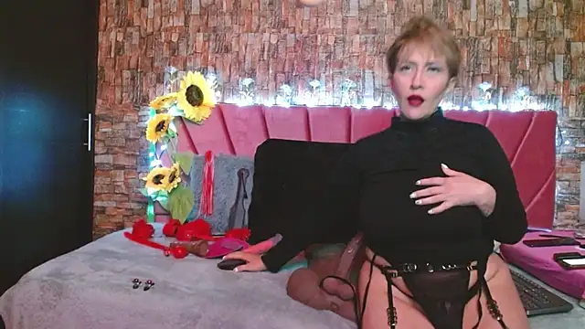 Snapshot of Isabelle_Lov18 chatting on 31, 12, 2024 Isabelle Lov18 online show from 31, 12, 2024