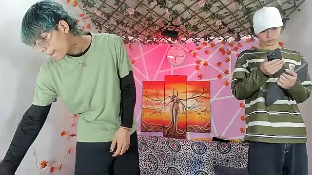 Snapshot of Fresahot2005 chatting on 2, 12, 2025 Fresahot2005 online show from 2, 12, 2025