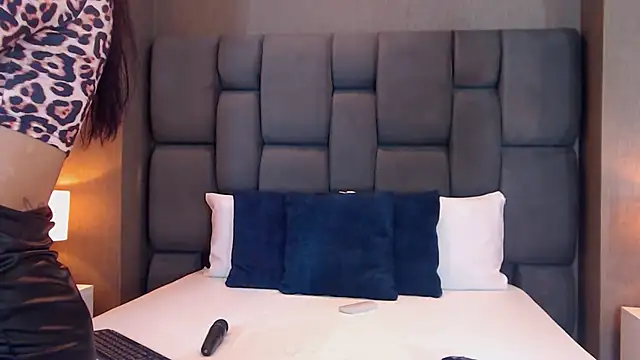 Snapshot of SophieWolkman chatting on 27, 2, 2025 SophieWolkman online show from 27, 2, 2025