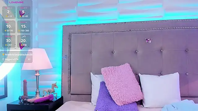 Liz grey  online show from 26, 1, 2025