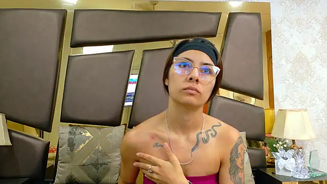 NicoleEsposito online show from 9, 1, 2026