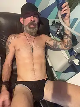 Snapshot of HandyBro chatting on 5, 11, 2025 HandyBro online show from 5, 11, 2025