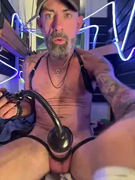 Snapshot of HandyBro chatting on 10, 5, 2026 HandyBro online show from 10, 5, 2026