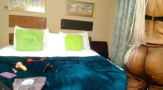 MidnightPassionxx online show from 31, 1, 2025