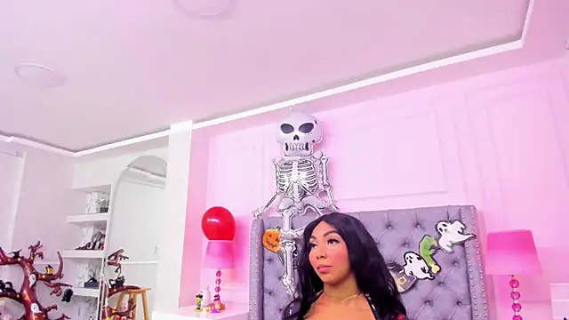 HaileeRoberts online show from 22, 10, 2025