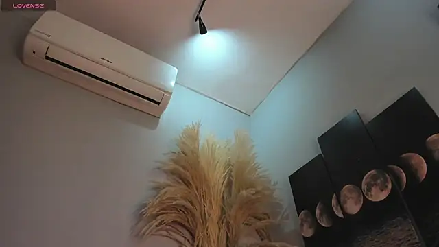 Snapshot of ALICEPOIXXXON chatting on 26, 11, 2025 ALICEPOIXXXON online show from 26, 11, 2025