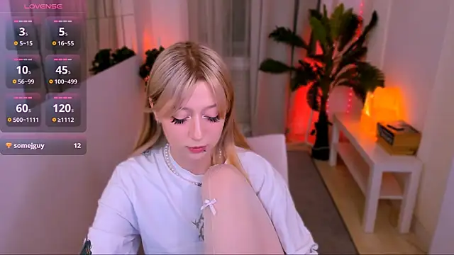 SaintGirl online show from 7, 2, 2025